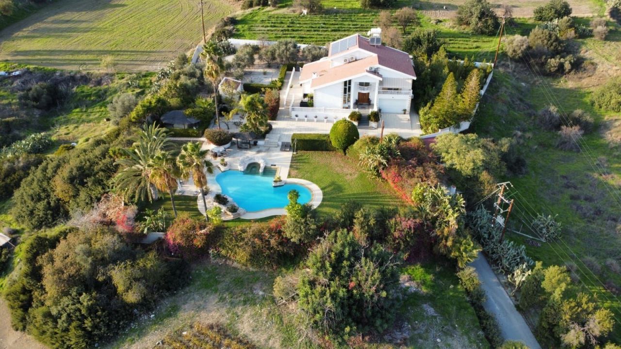 Дом в Пареклисии, Кипр, 424 м² - фото 1