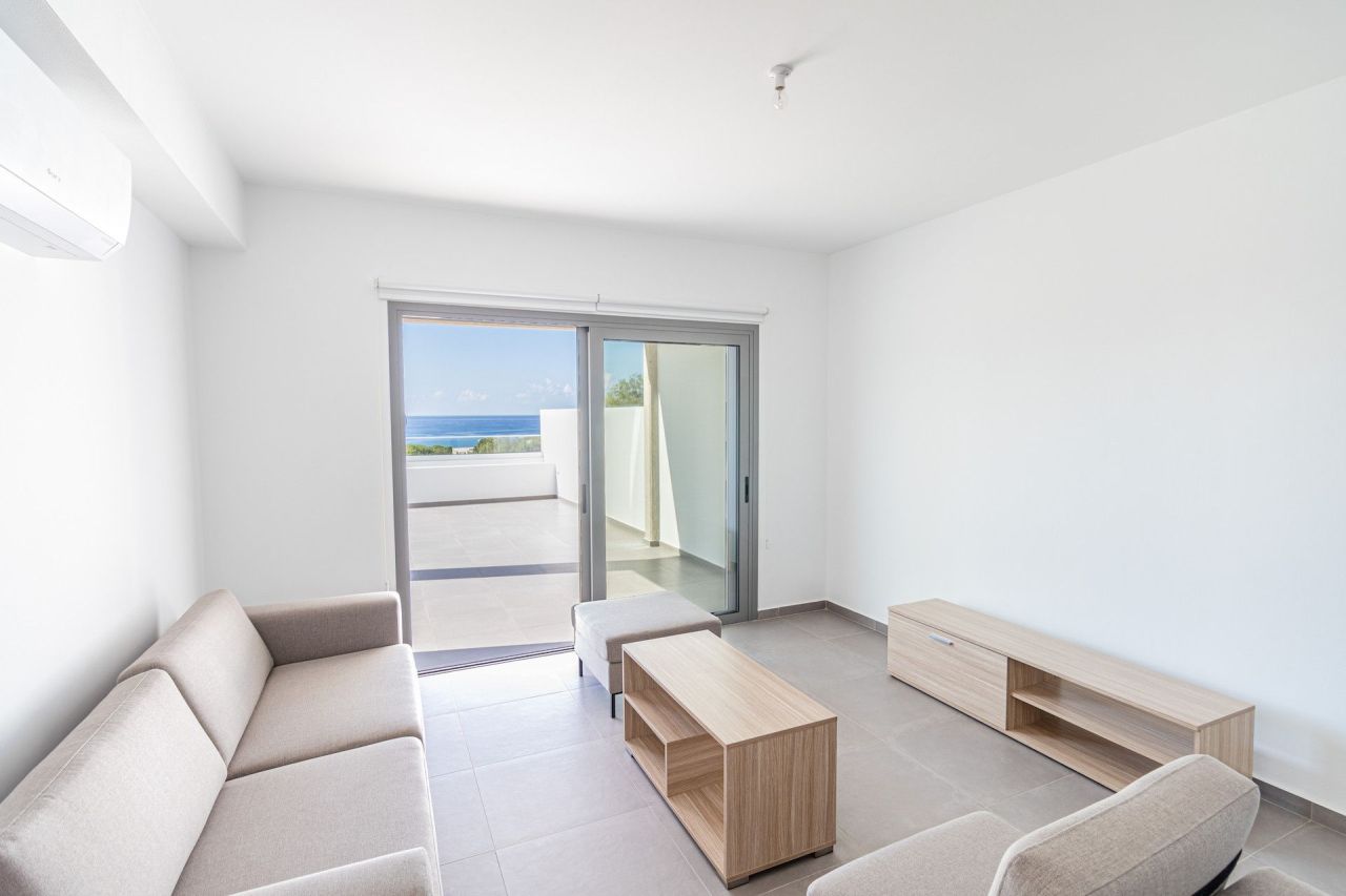 Апартаменты на Корал бэй, Кипр, 84 м² - фото 1