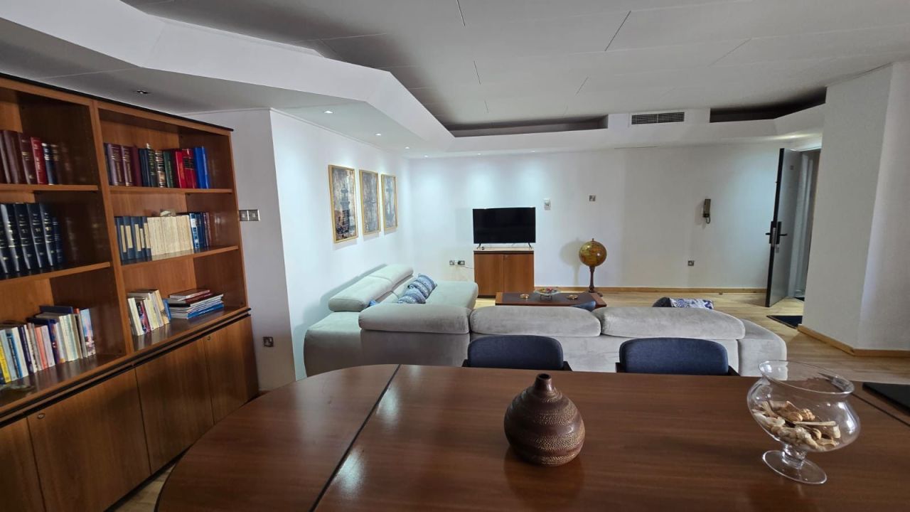 Офис Agia Zoni, Кипр, 135 м² - фото 1