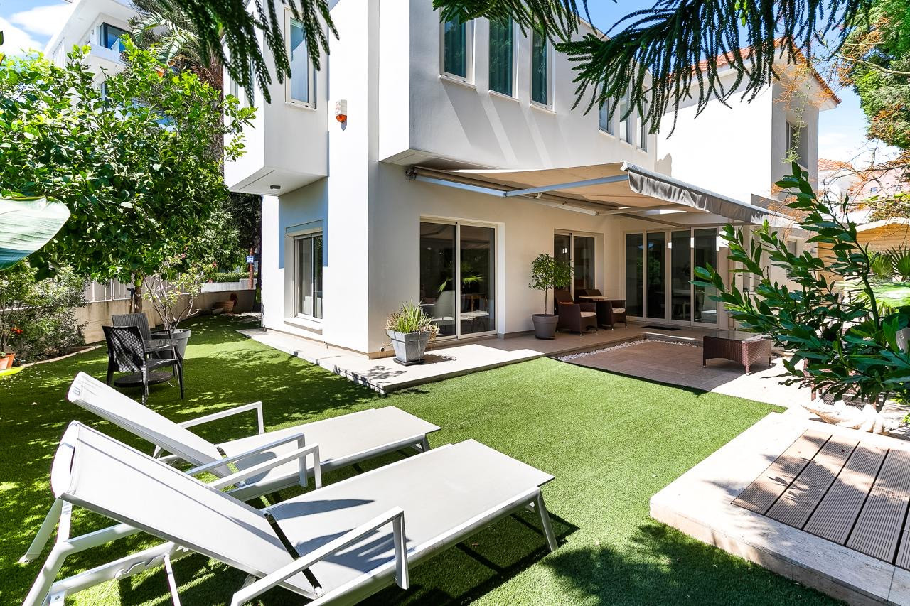Дом Potamos Germasogeias, Кипр, 260 м² - фото 1