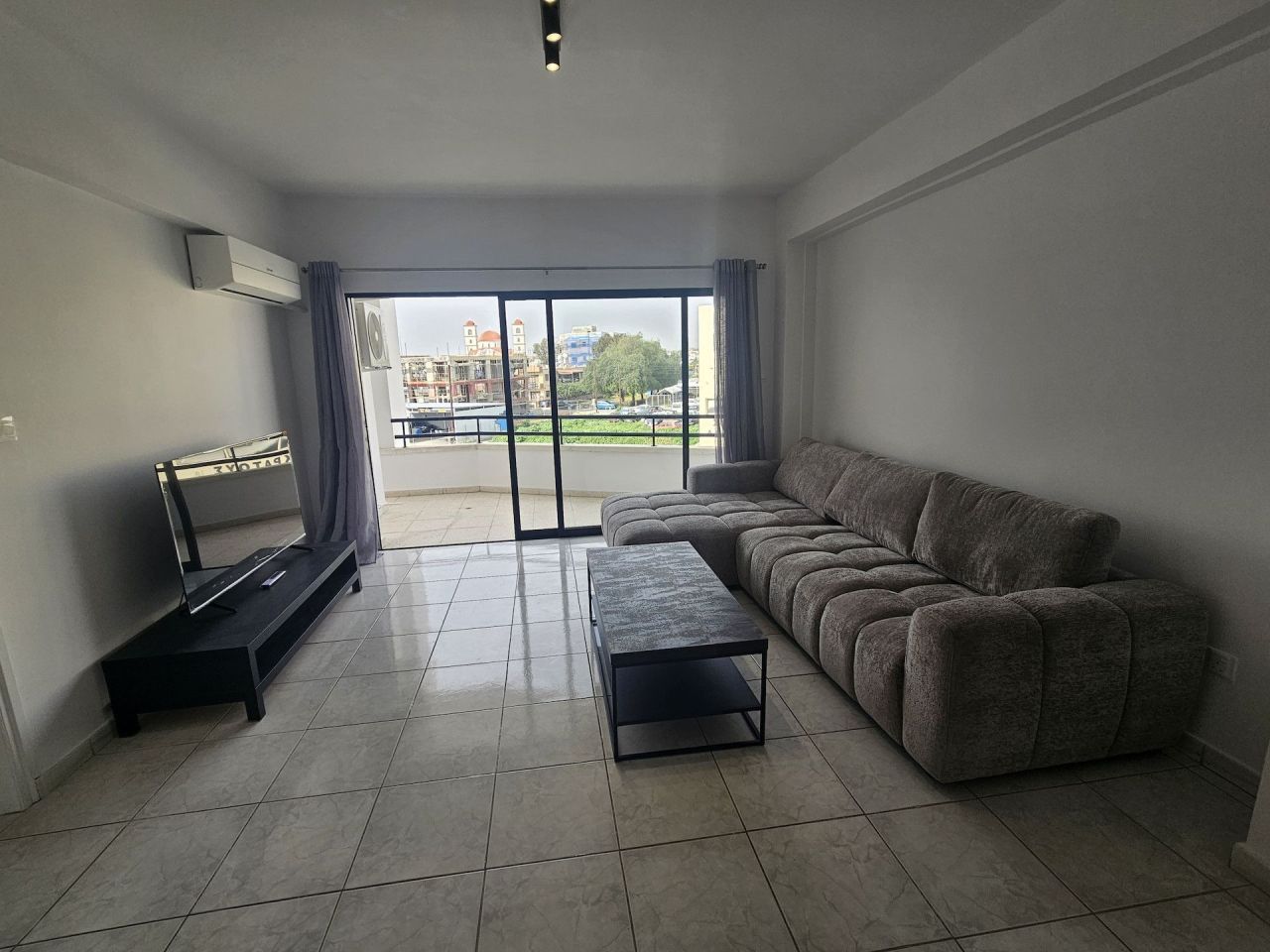 Апартаменты в Като-Полемидии, Кипр, 95 м² - фото 1