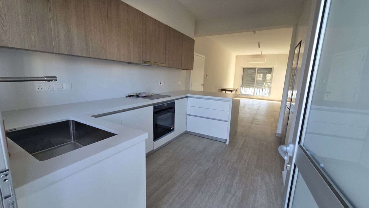 Апартаменты Agios Tychon - Tourist Area, Кипр, 95 м² - фото 1