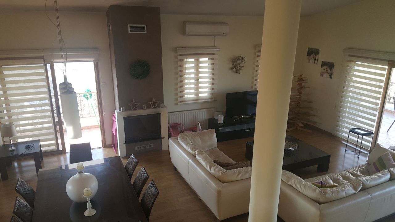 Дом в Трахони, Кипр, 210 м² - фото 1