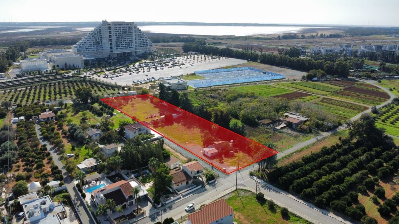 Земля Tserkezoi, Кипр, 6 529 м² - фото 1