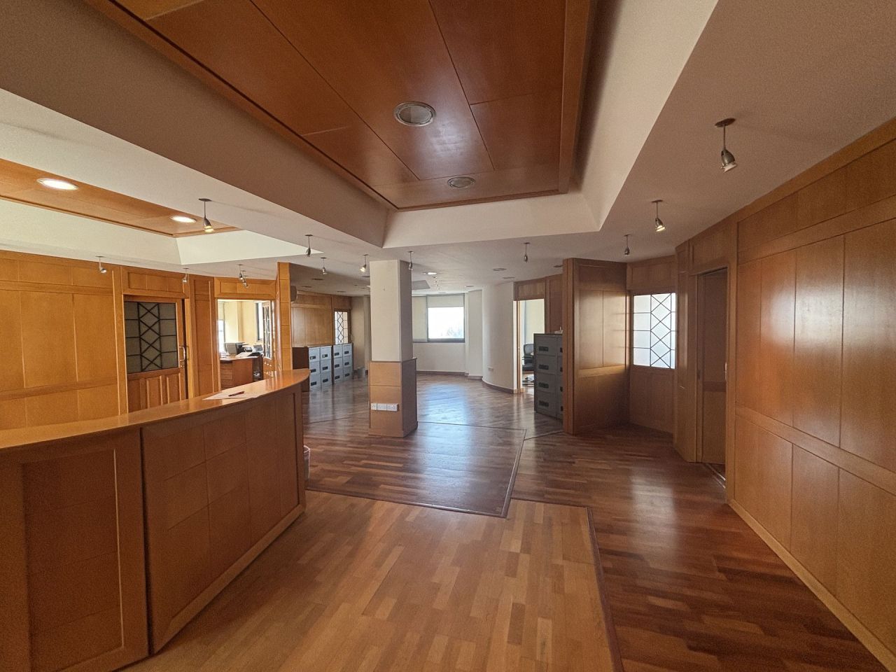 Офис Kapsalos, Кипр, 200 м² - фото 1