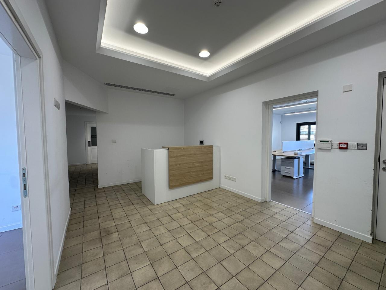 Офис Katholiki, Кипр, 222 м² - фото 1