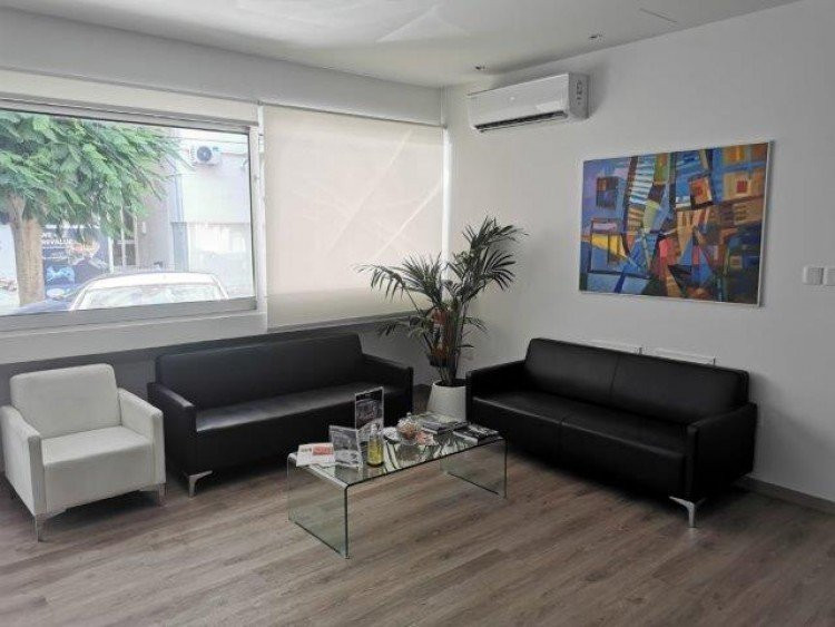 Офис Agia Zoni, Кипр, 70 м² - фото 1