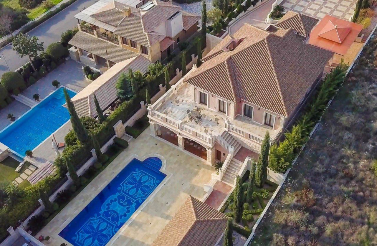 Дом в Афродита Хиллс, Кипр, 610 м² - фото 1