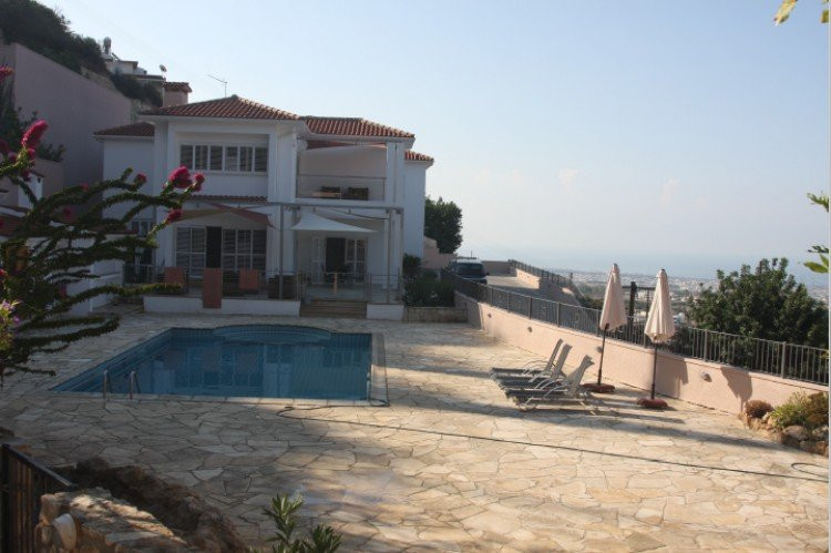 Дом в Тале, Кипр, 650 м² - фото 1