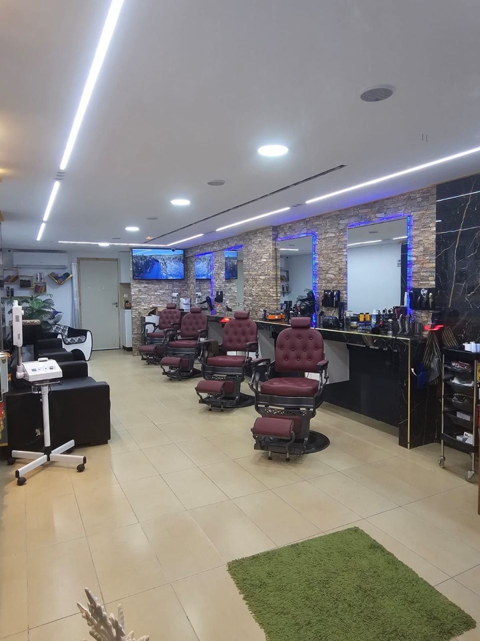 Магазин Neapoli, Кипр, 110 м² - фото 1