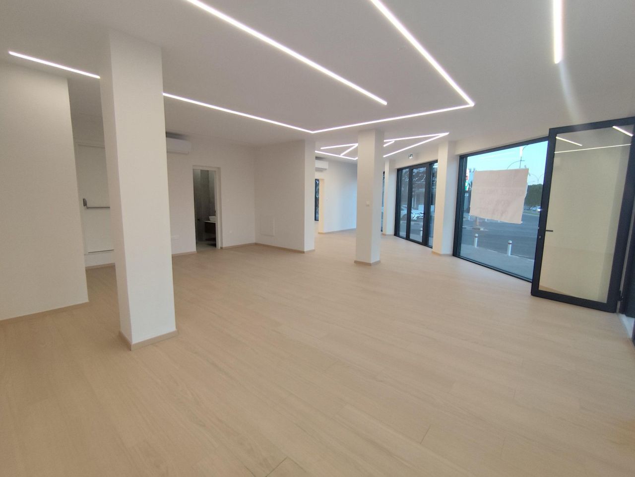 Магазин Apostolos Andreas, Кипр, 250 м² - фото 1