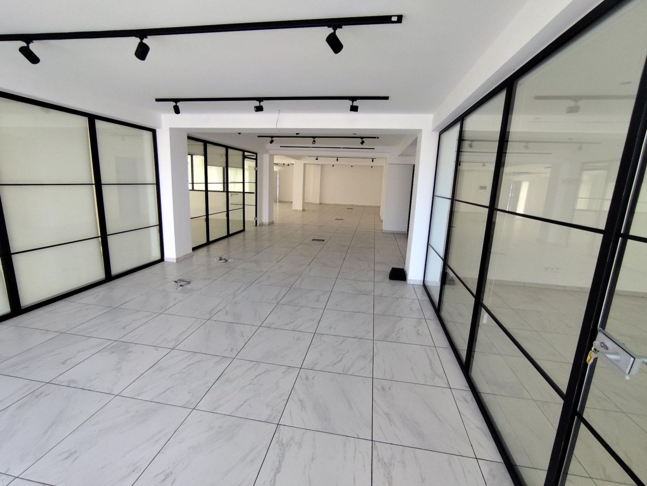 Магазин Katholiki, Кипр, 624 м² - фото 1