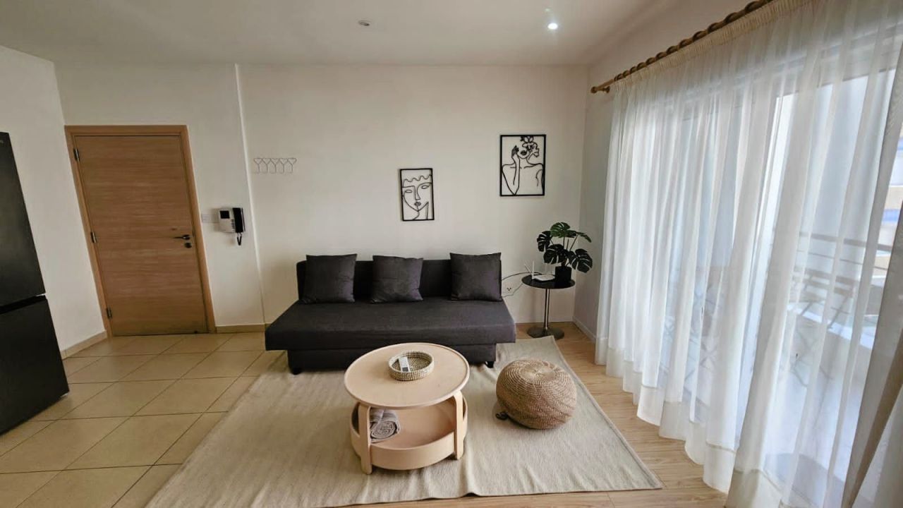 Апартаменты в Айия-Триасе, Кипр, 90 м² - фото 1
