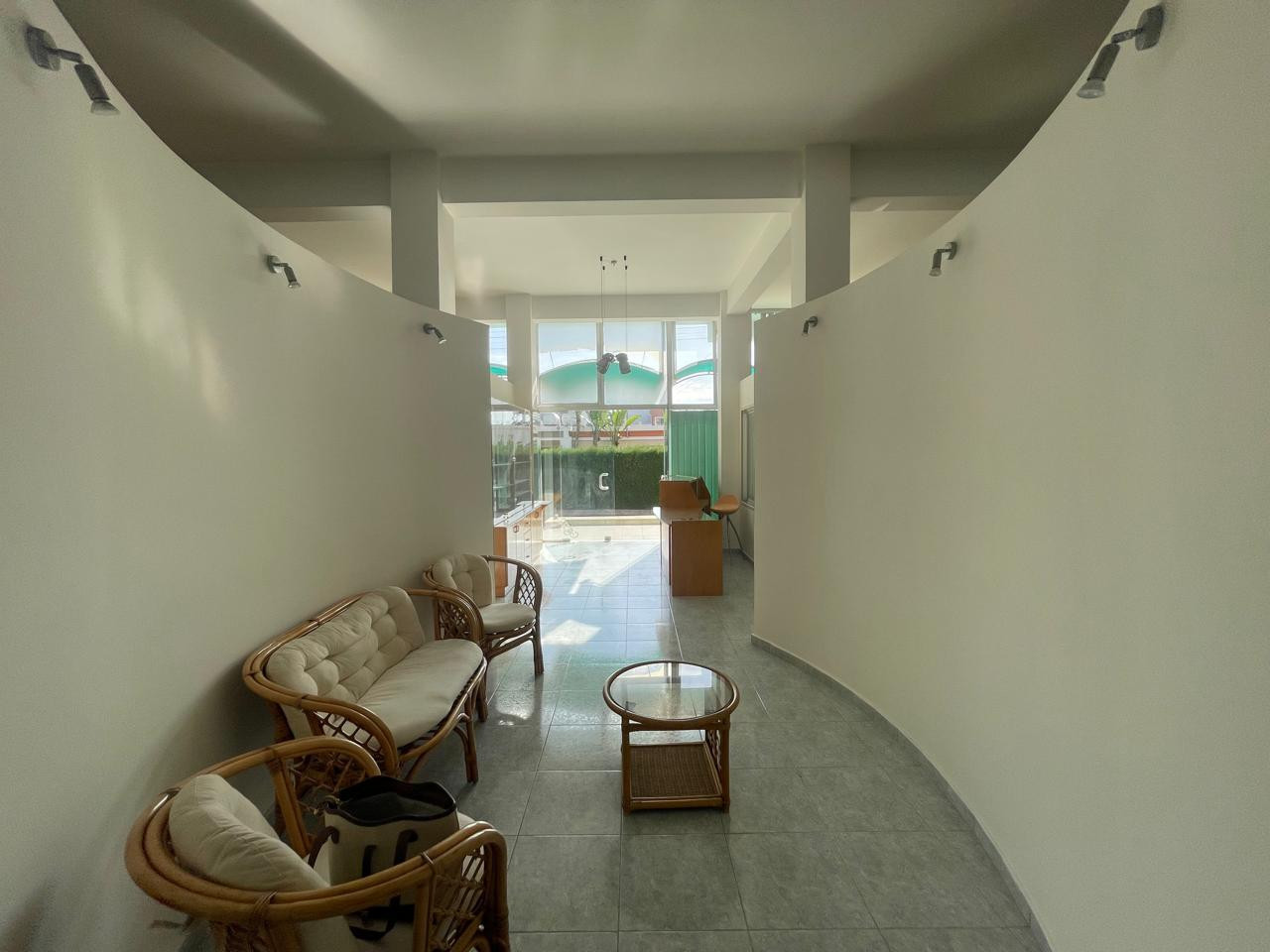 Офис в Пафосе, Кипр, 142 м² - фото 1