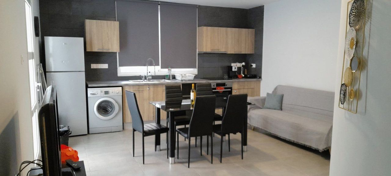 Апартаменты в Агиос Теодоросе, Кипр, 75 м² - фото 1