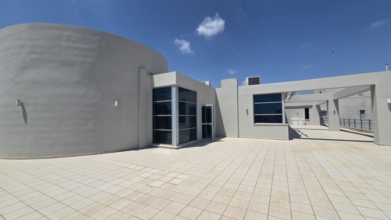 Офис в Айос-Атанасиосе, Кипр, 600 м² - фото 2