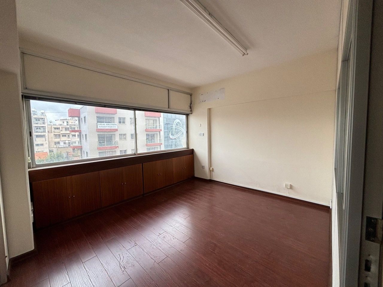 Офис Agia Zoni, Кипр, 100 м² - фото 2