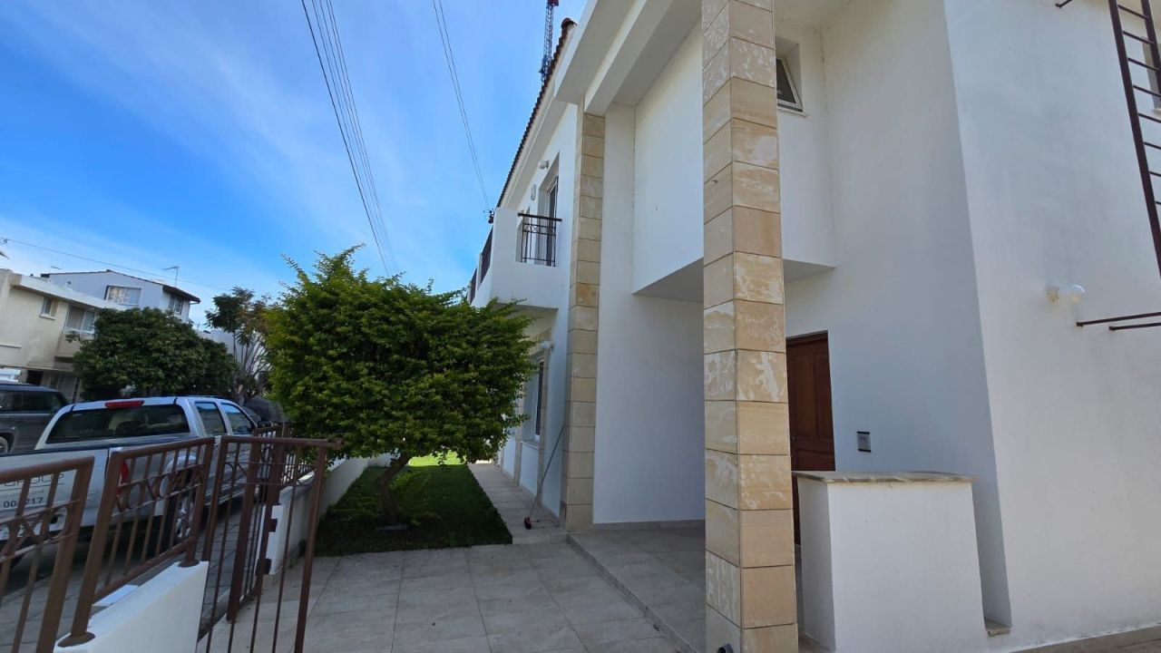 Дом Potamos Germasogeias, Кипр, 454 м² - фото 1
