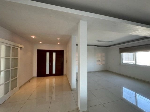 Офис Agios Nicolaos, Кипр, 180 м² - фото 2