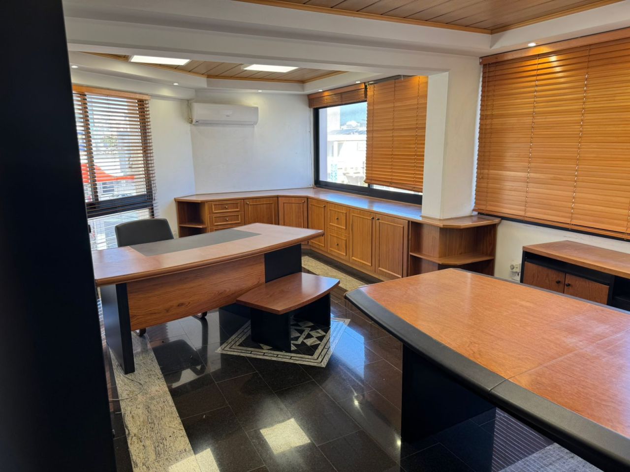 Офис Omonoia, Кипр, 250 м² - фото 2