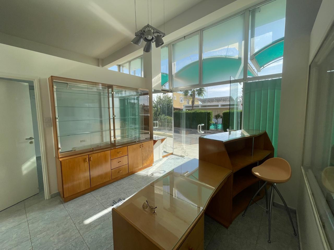 Офис в Пафосе, Кипр, 142 м² - фото 2