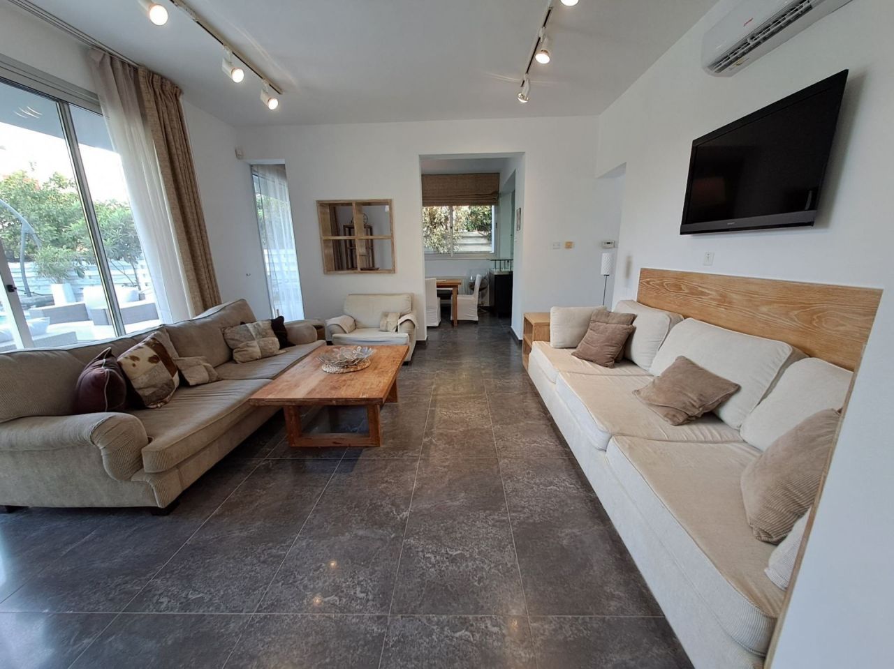 Дом Pyrgos - Tourist Area, Кипр, 140 м² - фото 2