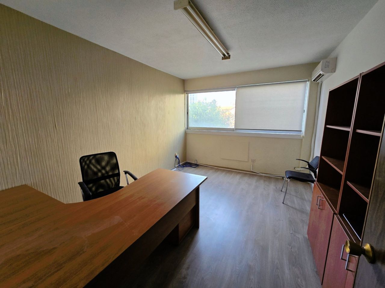 Офис в Лимасоле, Кипр, 84 м² - фото 2