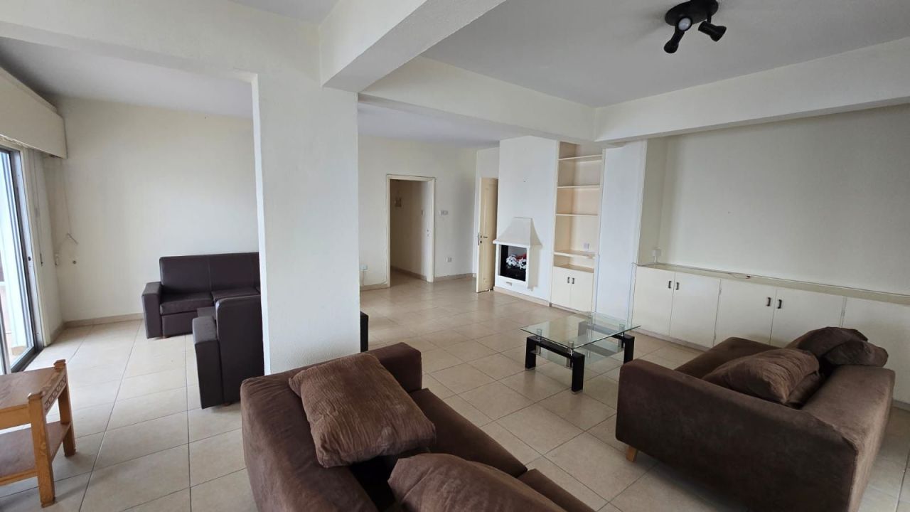 Апартаменты в Айия-Триасе, Кипр, 270 м² - фото 2