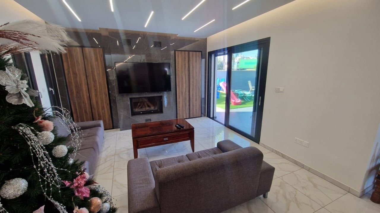 Дом в Ипсонасе, Кипр, 242 м² - фото 2