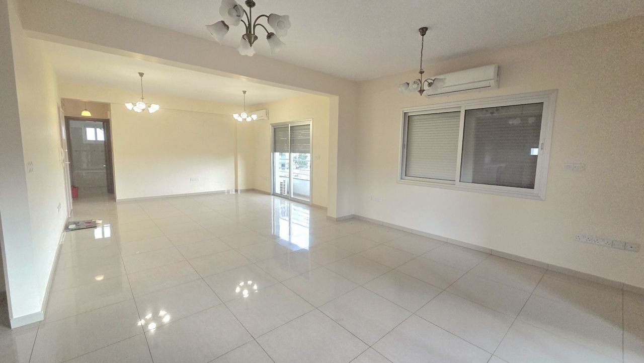 Офис Omonoia, Кипр, 170 м² - фото 2