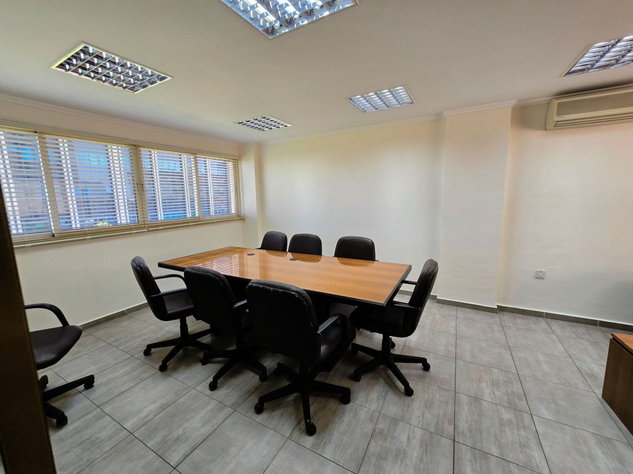Офис Agia Zoni, Кипр, 173 м² - фото 2