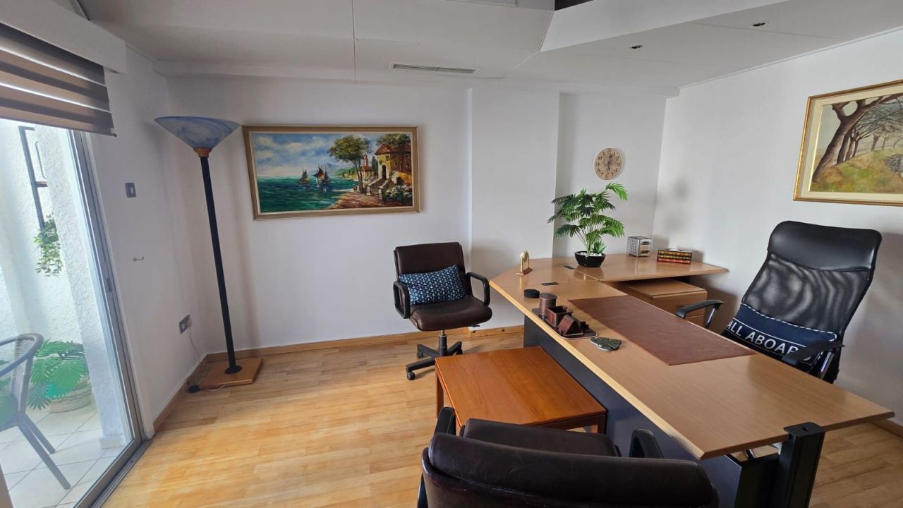 Офис Agia Zoni, Кипр, 135 м² - фото 2