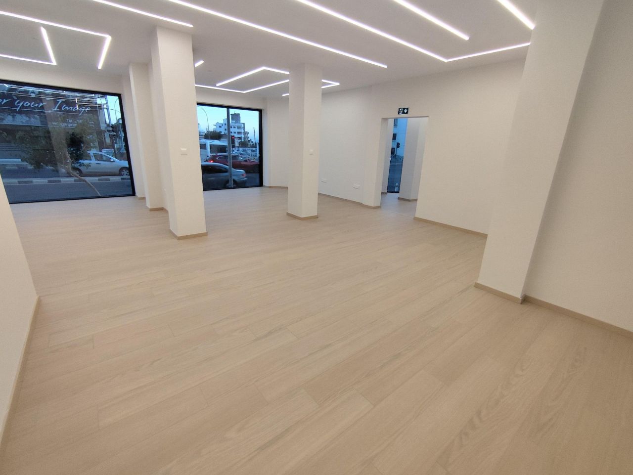Магазин Apostolos Andreas, Кипр, 250 м² - фото 2