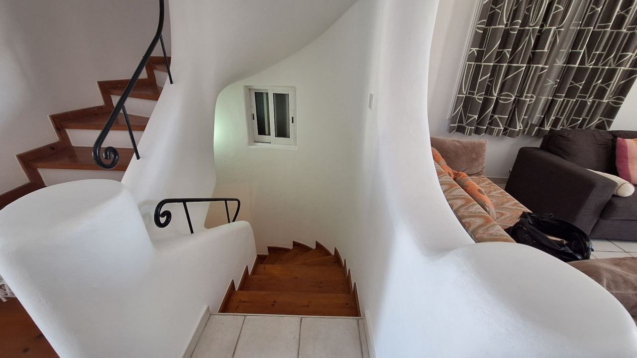 Дом в Хлораке, Кипр, 255 м² - фото 2
