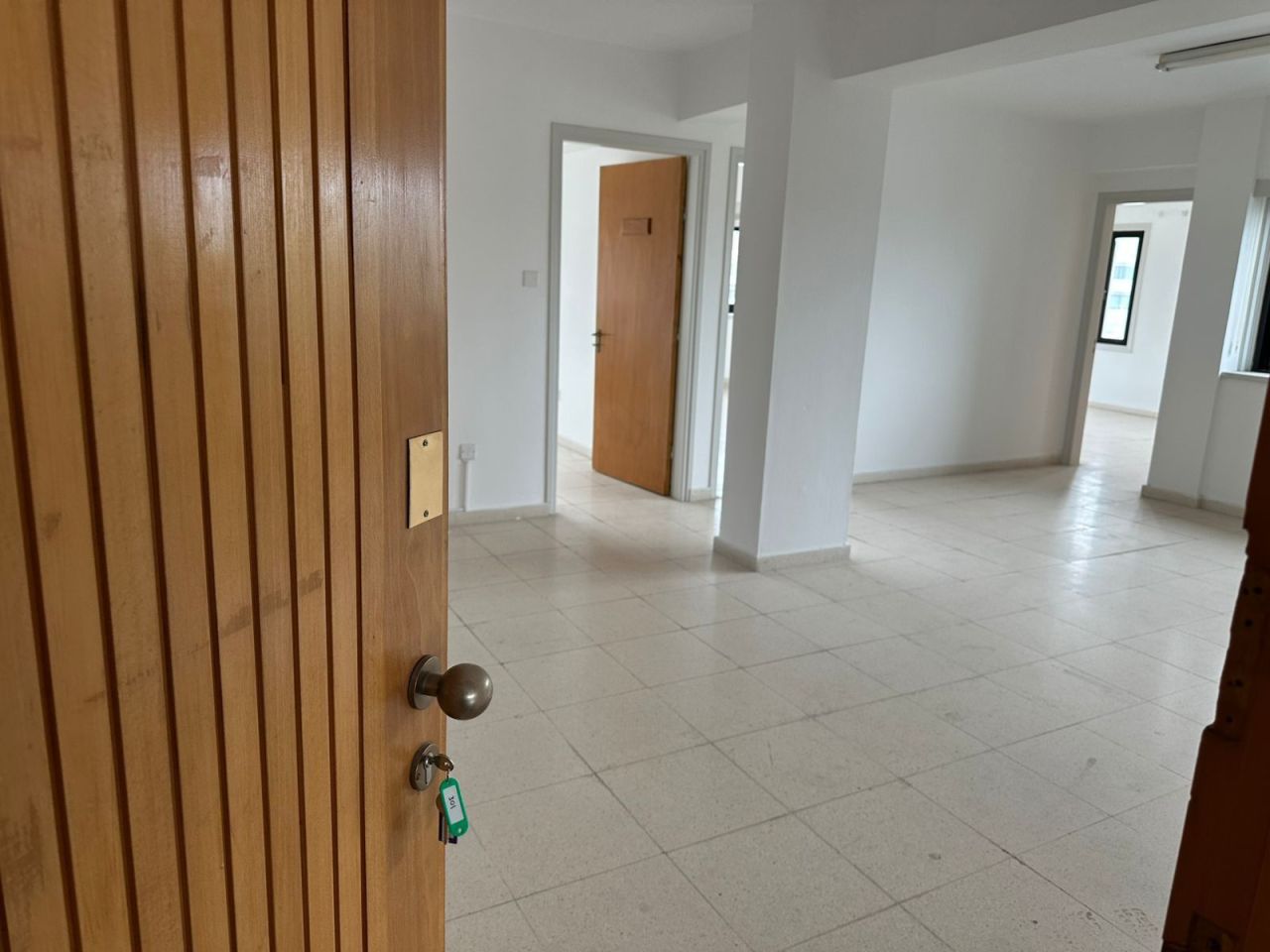 Офис в Пафосе, Кипр, 113 м² - фото 2