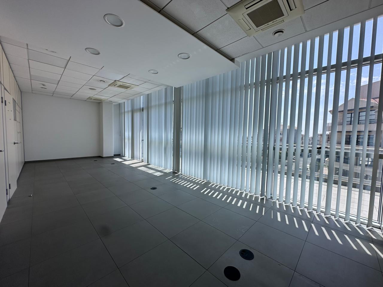 Офис в Агиос Георгиосе, Кипр, 193.7 м² - фото 3
