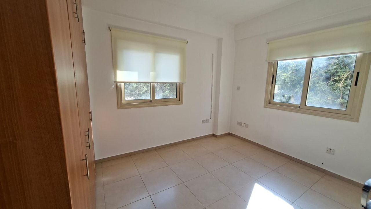 Офис в Пафосе, Кипр, 160 м² - фото 2