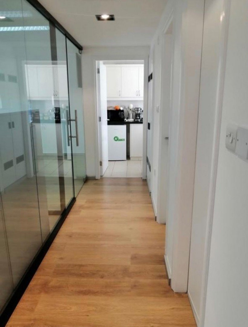 Офис Agia Zoni, Кипр, 250 м² - фото 3