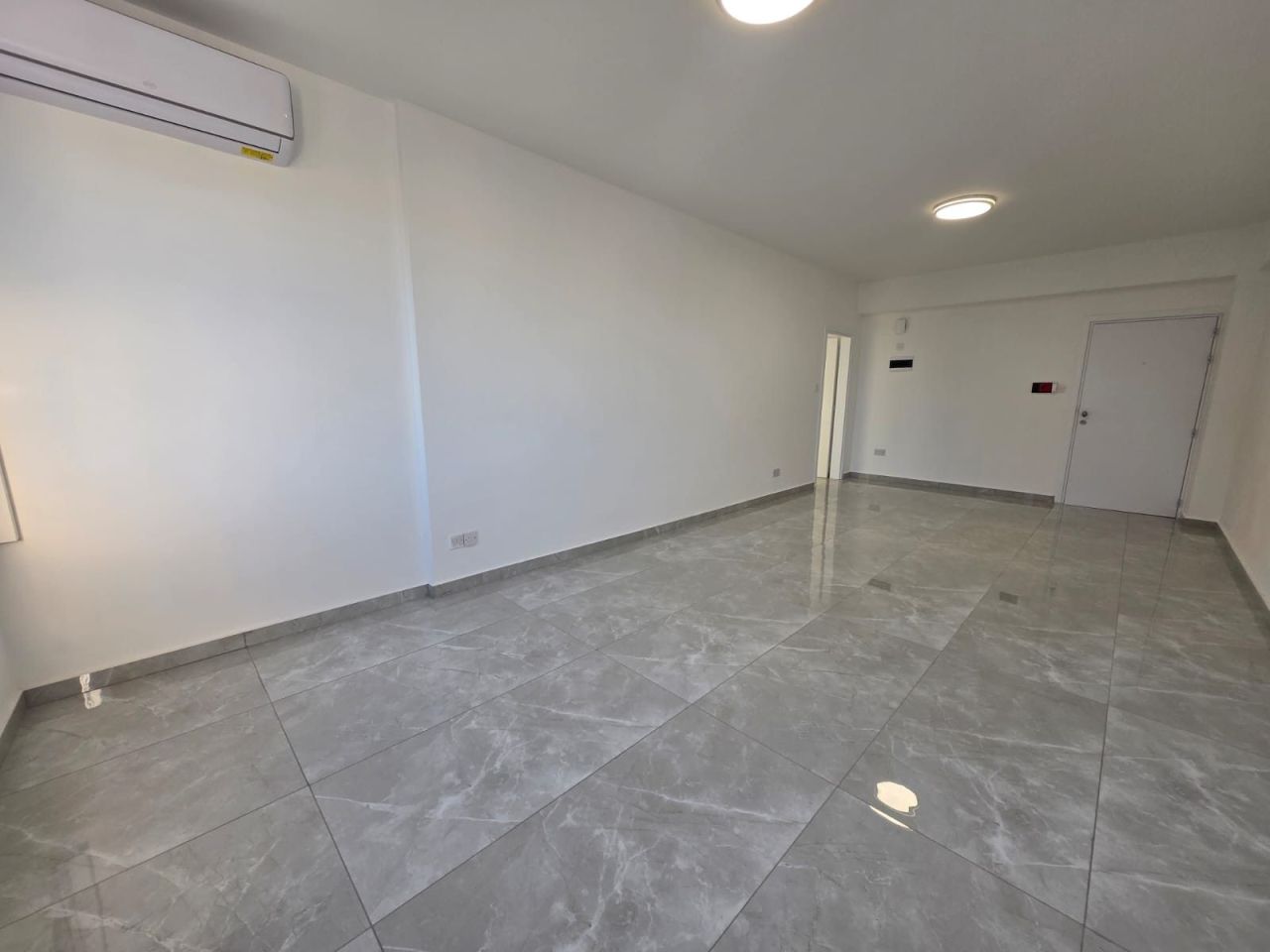 Офис Agia Zoni, Кипр, 80 м² - фото 2