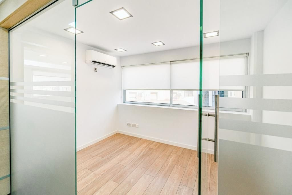 Офис Agia Zoni, Кипр, 200 м² - фото 2