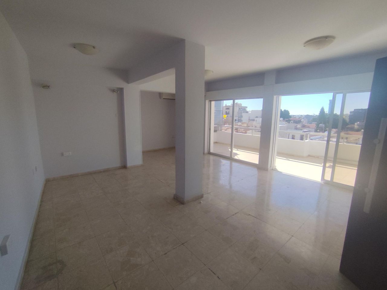 Офис Agia Zoni, Кипр, 200 м² - фото 3