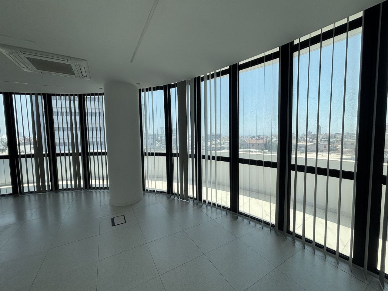Офис Omonoia, Кипр, 221 м² - фото 3