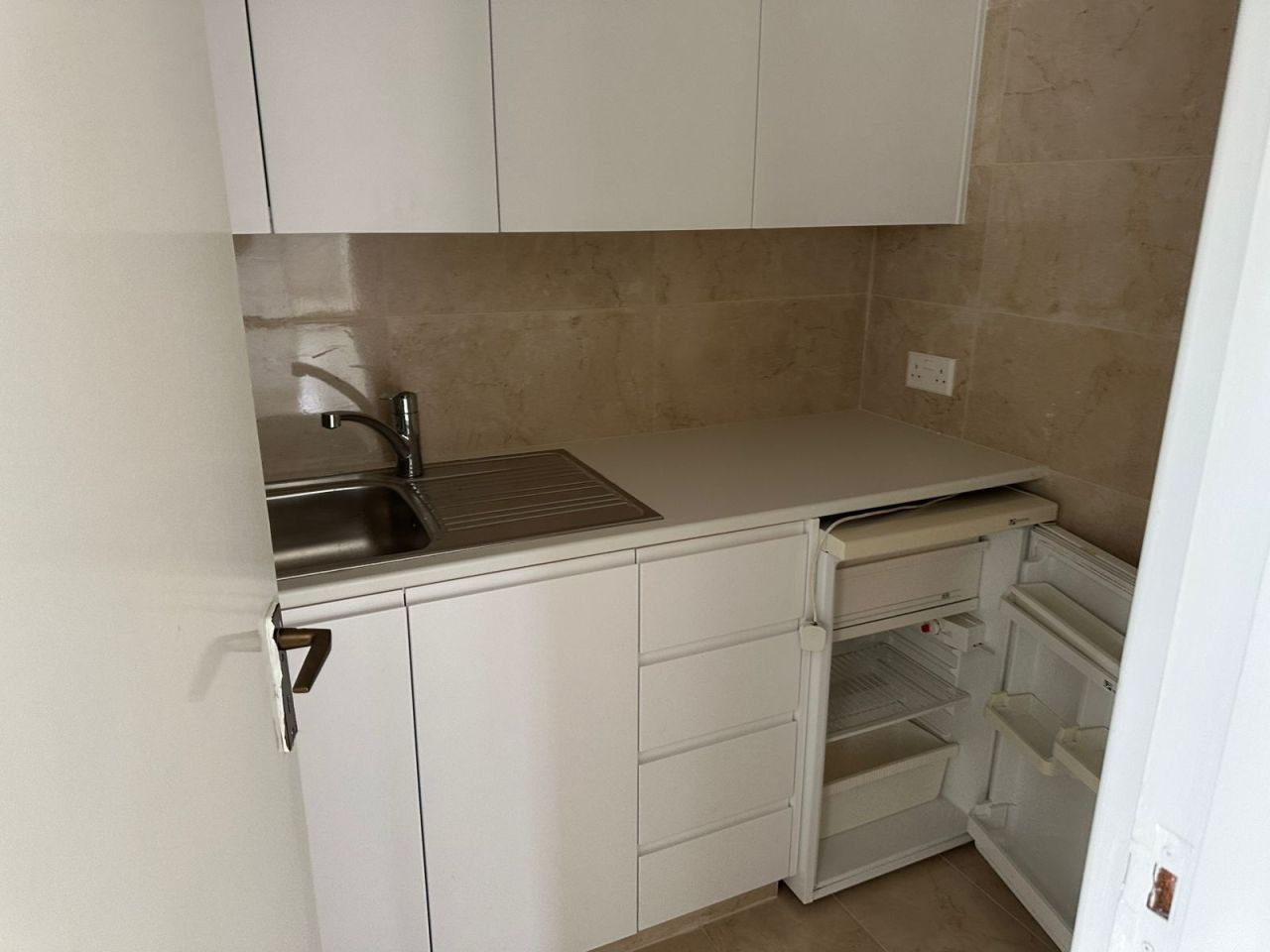 Офис в Пафосе, Кипр, 113 м² - фото 3
