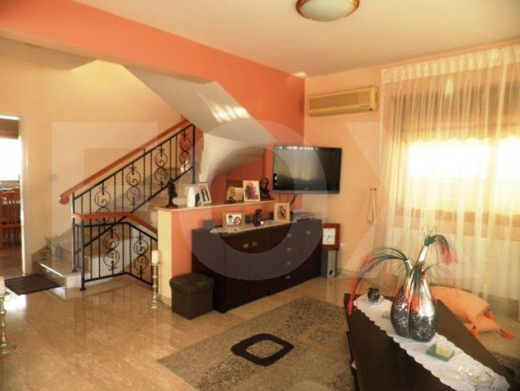 Дом в Айос-Атанасиосе, Кипр, 330 м² - фото 3