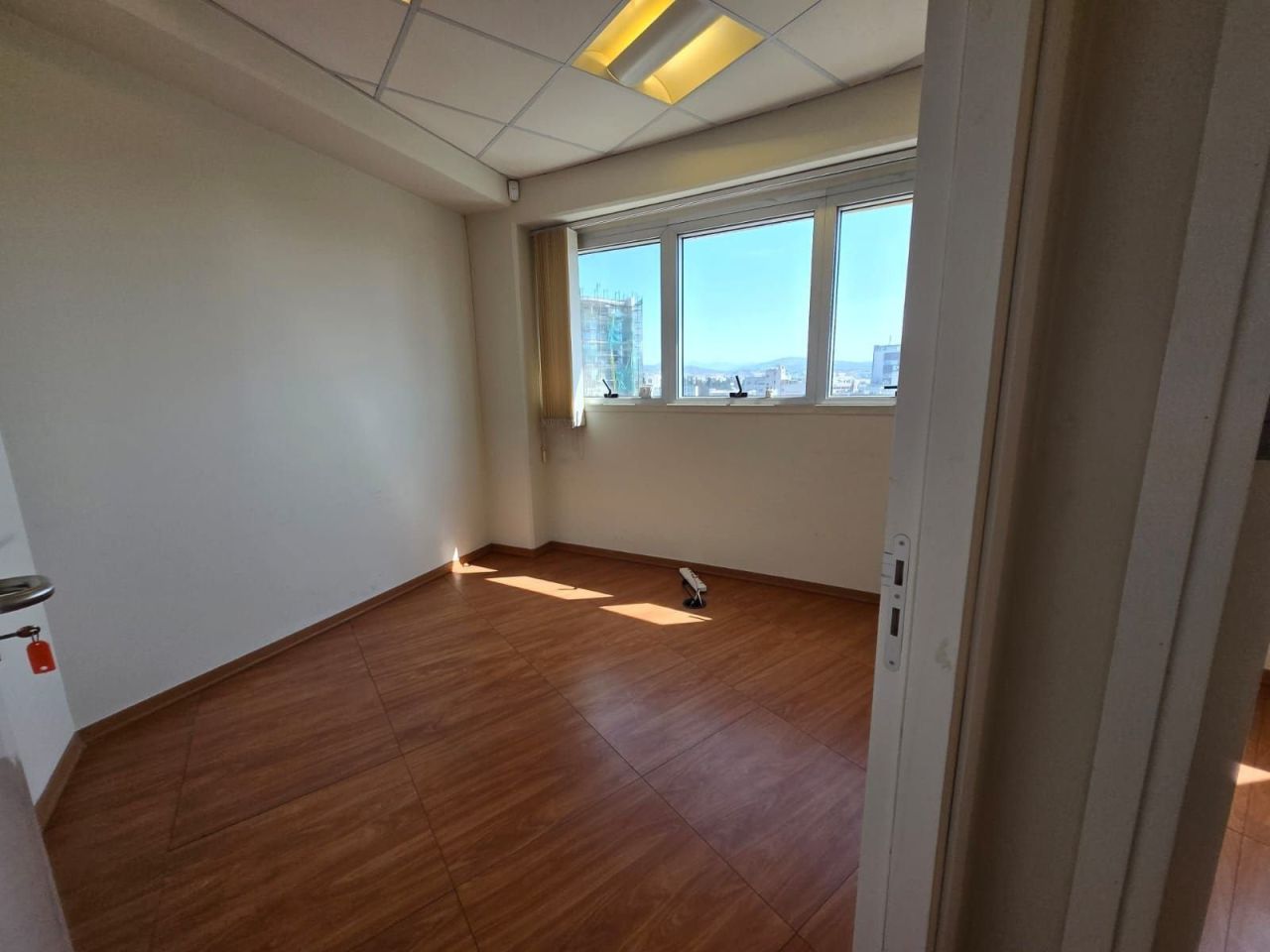 Офис Agios Nicolaos, Кипр, 262 м² - фото 3