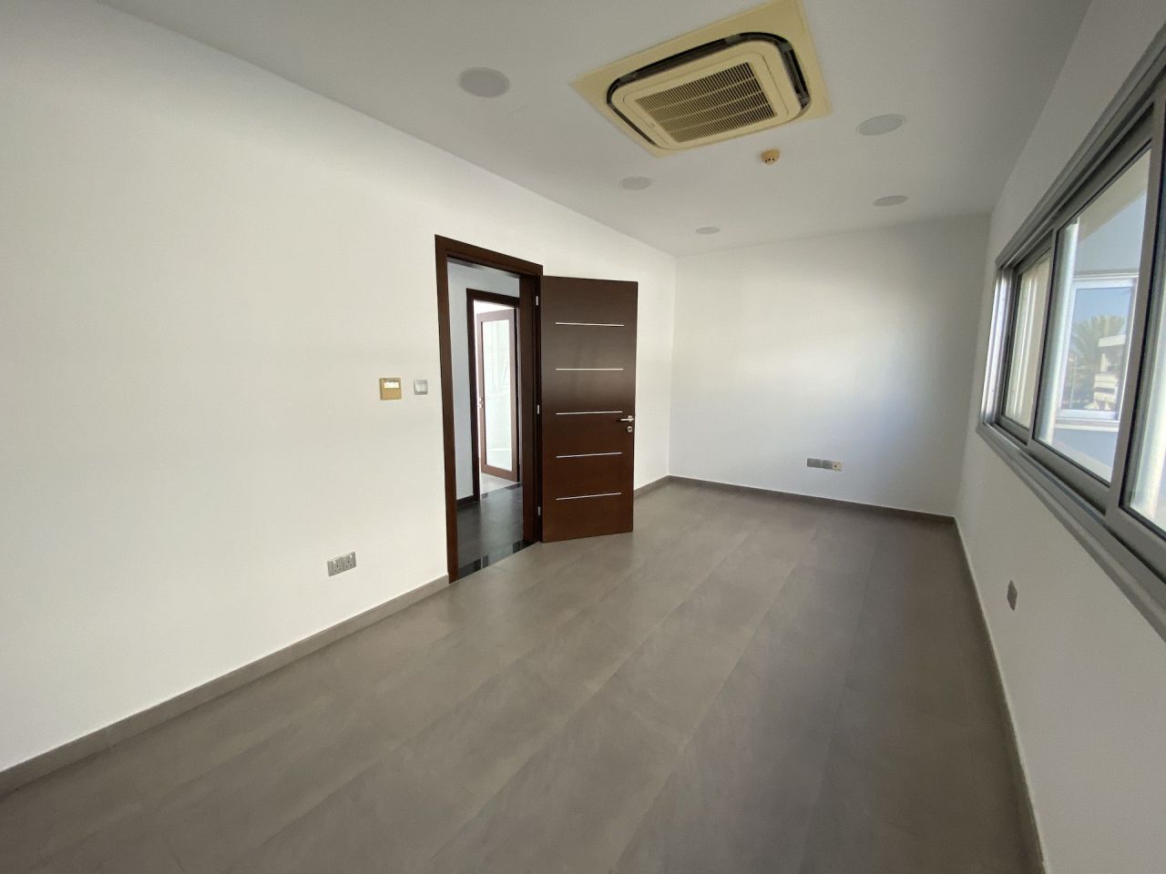 Офис в Пафосе, Кипр, 191 м² - фото 3
