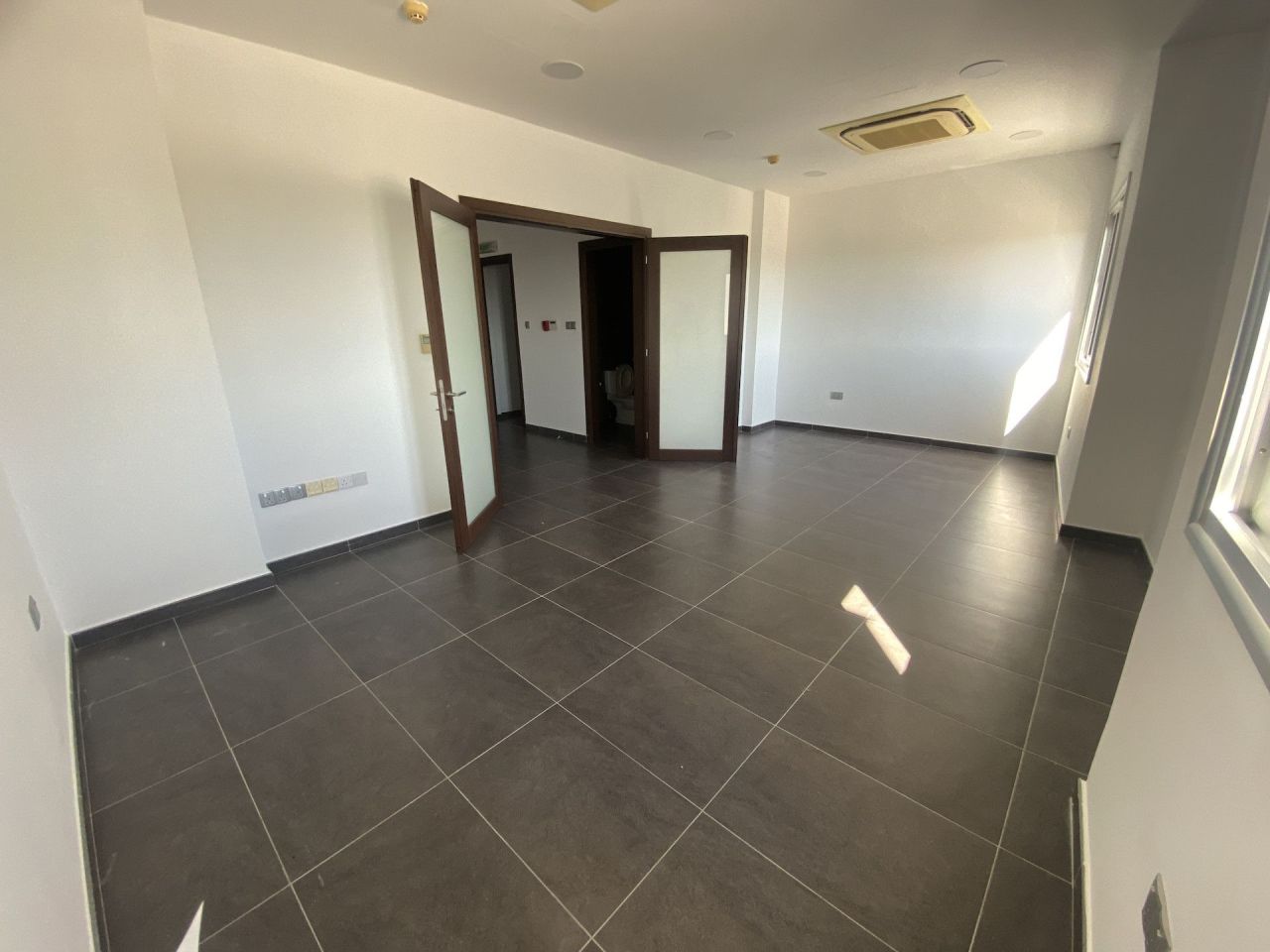 Офис в Пафосе, Кипр, 277 м² - фото 3