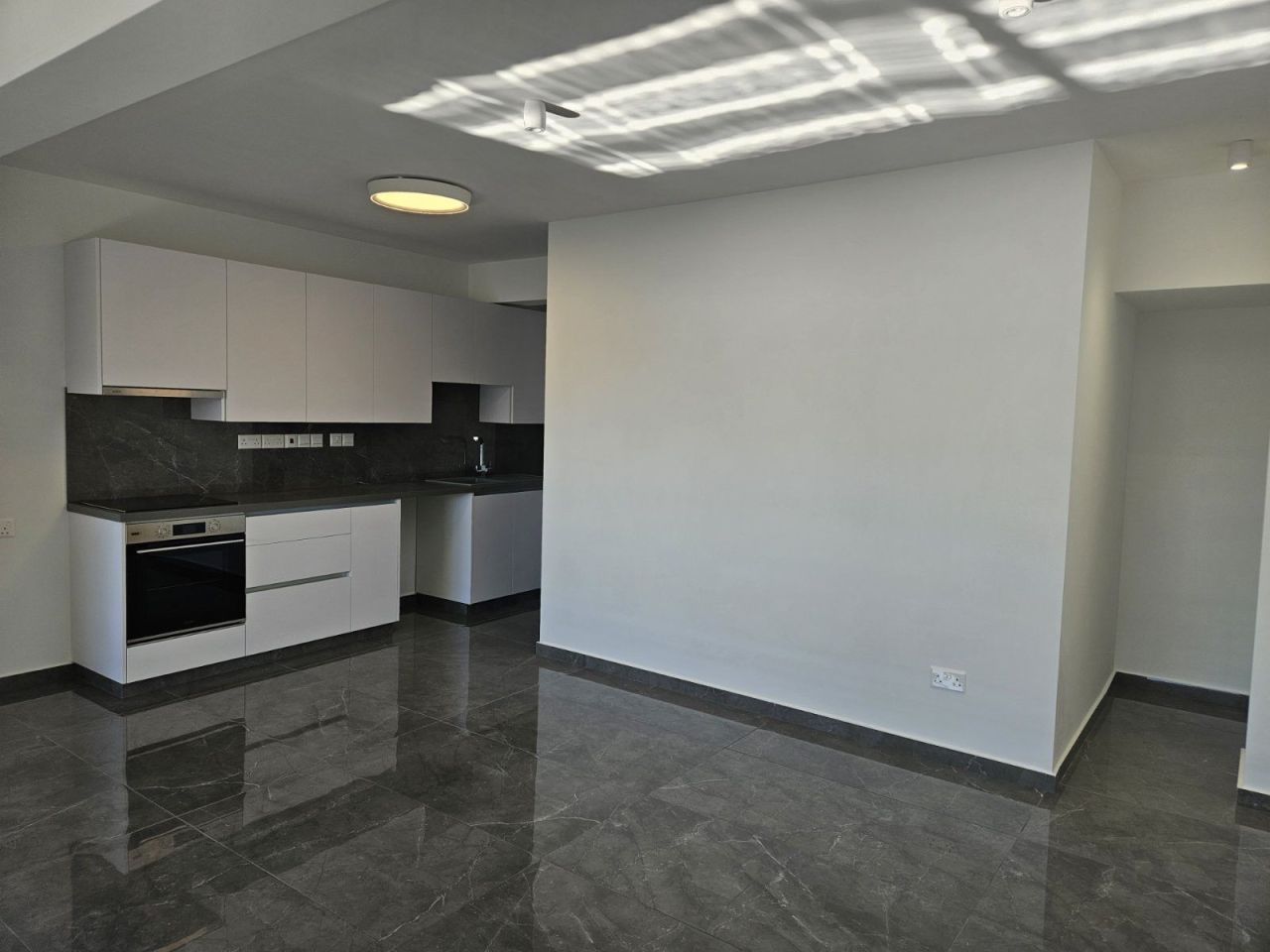 Офис Omonoia, Кипр, 75 м² - фото 4