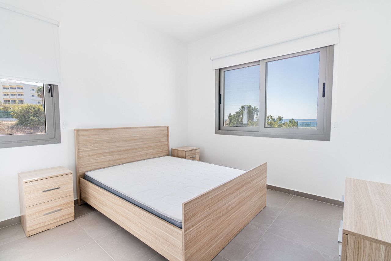 Апартаменты на Корал бэй, Кипр, 84 м² - фото 3