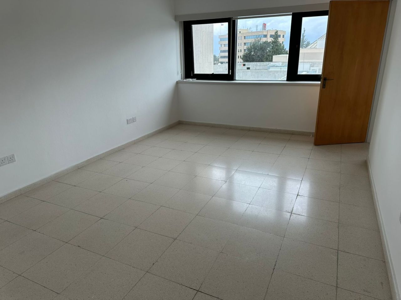 Офис в Пафосе, Кипр, 113 м² - фото 4